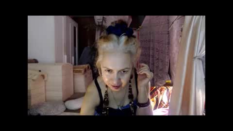 Milena online show from 21, 12, 2025