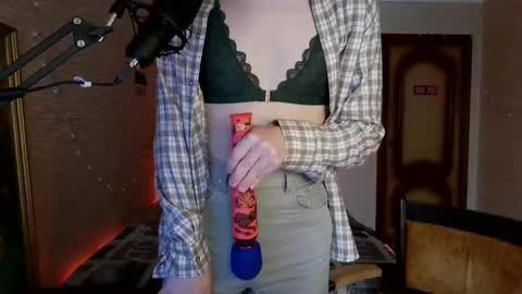 Snapshot of tangerine4dreams chatting on 27, 2, 2025 Milena Kuprianova online show from 27, 2, 2025