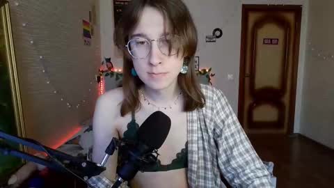 Snapshot of tangerine4dreams chatting on 1, 3, 2025 Milena Kuprianova online show from 1, 3, 2025