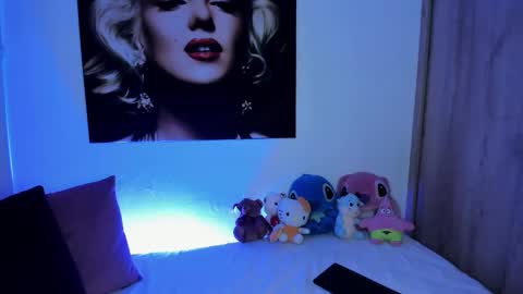 tania06 online show from 4, 12, 2025