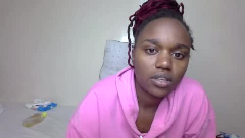 Snapshot of tannia004 chatting on 5, 12, 2024 tania online show from 5, 12, 2024