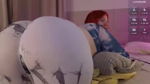 tara_renn online show from 8, 10, 2025