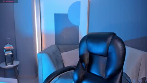 Tara Lawrence online show from 6, 3, 2025