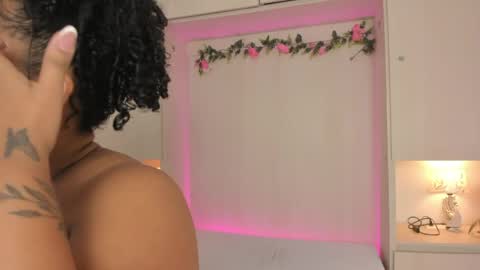  T A R A  online show from 2, 4, 2026