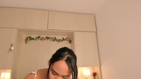  T A R A  online show from 17, 4, 2026