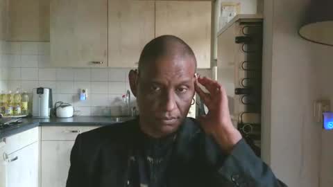 Genaro Thode online show from 27, 2, 2026