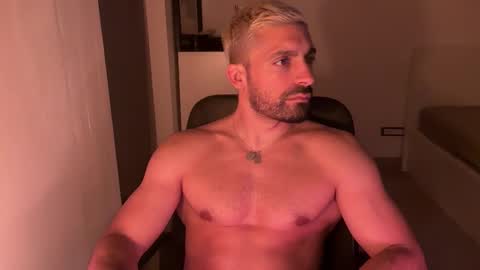 Snapshot of tarquit8 chatting on 16, 9, 2025 tarquit8 online show from 16, 9, 2025