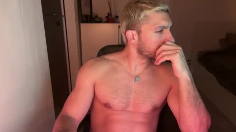 Snapshot of tarquit8 chatting on 29, 9, 2025 tarquit8 online show from 29, 9, 2025