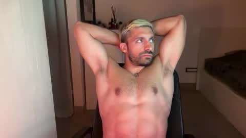 Snapshot of tarquit8 chatting on 3, 10, 2025 tarquit8 online show from 3, 10, 2025