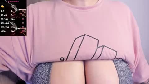 Snapshot of tarrant_ chatting on 12, 3, 2026 tarrant_ online show from 12, 3, 2026