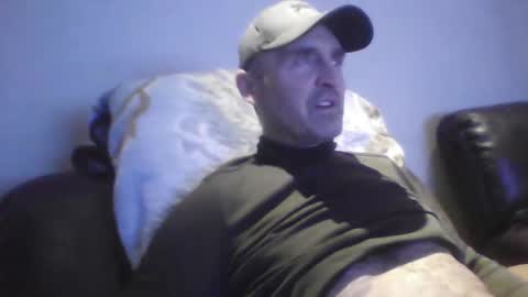 Snapshot of tarzeny77 chatting on 5, 1, 2025 tarzeny77 online show from 5, 1, 2025