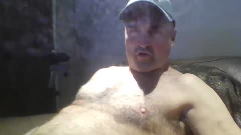 Snapshot of tarzeny77 chatting on 12, 11, 2025 tarzeny77 online show from 12, 11, 2025