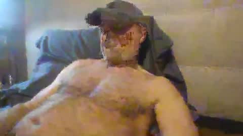 Snapshot of tarzeny77 chatting on 13, 11, 2025 tarzeny77 online show from 13, 11, 2025