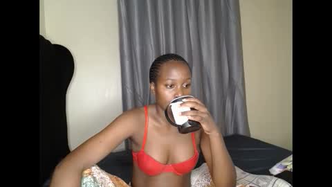 Snapshot of tasha_kimmy chatting on 28, 9, 2025 Ireen online show from 28, 9, 2025