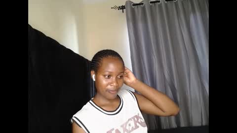 Snapshot of tasha_kimmy chatting on 4, 10, 2025 Ireen online show from 4, 10, 2025