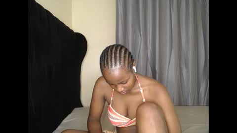 Snapshot of tasha_kimmy chatting on 16, 10, 2025 Ireen online show from 16, 10, 2025