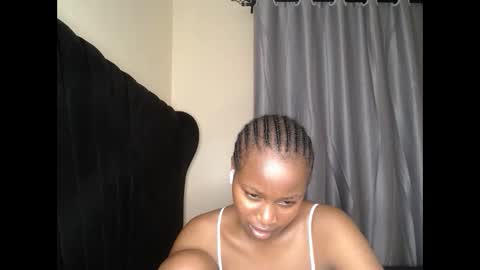 Snapshot of tasha_kimmy chatting on 24, 10, 2025 Ireen online show from 24, 10, 2025