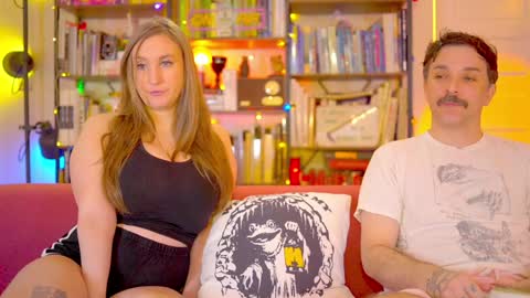 Vivian  Clark online show from 13, 1, 2025