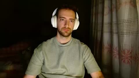 Snapshot of tastemyboner chatting on 1, 10, 2025 tastemyboner online show from 1, 10, 2025