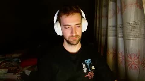 Snapshot of tastemyboner chatting on 1, 10, 2025 tastemyboner online show from 1, 10, 2025