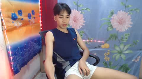 Snapshot of tastylicious_kim chatting on 11, 1, 2025 Ask me online show from 11, 1, 2025