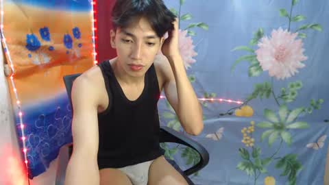Snapshot of tastylicious_kim chatting on 14, 1, 2025 Ask me online show from 14, 1, 2025