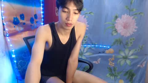 Snapshot of tastylicious_kim chatting on 31, 1, 2025 Ask me online show from 31, 1, 2025