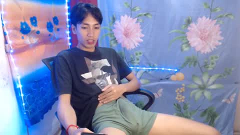 Snapshot of tastylicious_kim chatting on 1, 2, 2025 Ask me online show from 1, 2, 2025