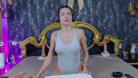 Snapshot of tastypatricia chatting on 4, 3, 2025 TastyPatricia online show from 4, 3, 2025