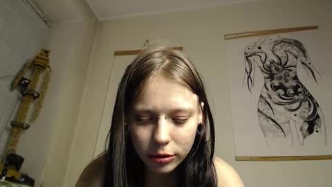 tata__goth_ online show from 6, 3, 2026