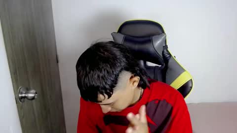 Snapshot of tatannn_ chatting on 6, 11, 2025 T A T A N online show from 6, 11, 2025