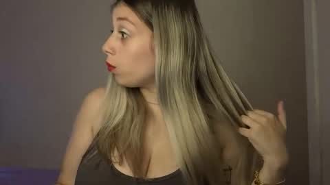 Snapshot of tateisblonde chatting on 2, 6, 2026 tateisblonde online show from 2, 6, 2026