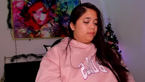 Snapshot of tati_reyes chatting on 27, 12, 2024 Tatiana --- Schedule Monday to Sundays 800 to 200 UTC-5 online show from 27, 12, 2024