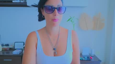 Snapshot of tatiana2224 chatting on 30, 9, 2025 tatiana2224 online show from 30, 9, 2025