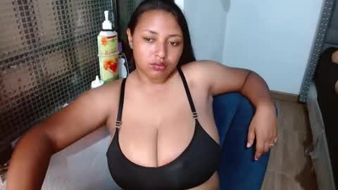 Snapshot of tatiana_wd chatting on 28, 10, 2025 tatiana online show from 28, 10, 2025