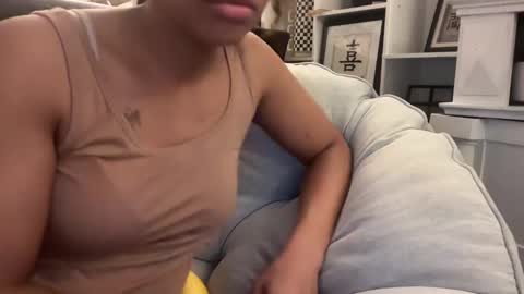 Tatianna Marie online show from 22, 11, 2025