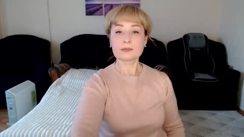 Snapshot of tattease chatting on 3, 11, 2025 Tattease online show from 3, 11, 2025