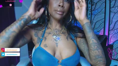 Snapshot of tatted_vixen chatting on 11, 11, 2025 Tatted Queen online show from 11, 11, 2025
