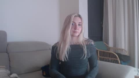 tattoobbgirl online show from 19, 11, 2025