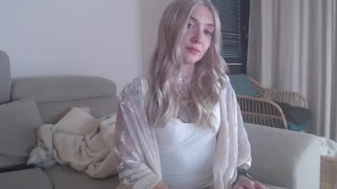 tattoobbgirl online show from 25, 11, 2025