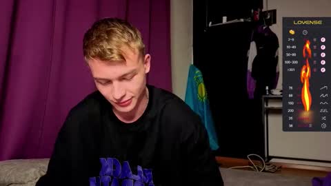 Snapshot of tattooed666cat chatting on 23, 9, 2025 Alex but u can call me Theo online show from 23, 9, 2025