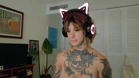 Snapshot of tattooed_natalia chatting on 14, 1, 2025 Natalia 3 online show from 14, 1, 2025