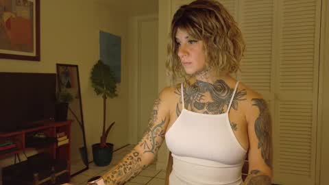 Snapshot of tattooed_natalia chatting on 20, 1, 2025 Natalia 3 online show from 20, 1, 2025