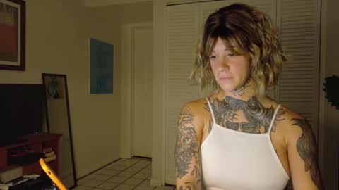 Snapshot of tattooed_natalia chatting on 2, 2, 2025 Natalia 3 online show from 2, 2, 2025