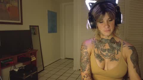 Snapshot of tattooed_natalia chatting on 7, 2, 2025 Natalia 3 online show from 7, 2, 2025