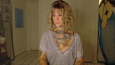 Snapshot of tattooed_natalia chatting on 17, 9, 2025 Natalia 3 online show from 17, 9, 2025