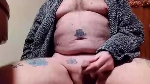 Snapshot of tattooedbear chatting on 17, 12, 2025 tattooedbear online show from 17, 12, 2025