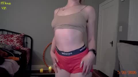 Snapshot of tatum__kahlo chatting on 20, 5, 2026 TATUM ALL MY LINKS online show from 20, 5, 2026
