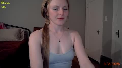 Snapshot of tatum__kahlo chatting on 22, 5, 2026 TATUM ALL MY LINKS online show from 22, 5, 2026