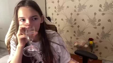 Kira online show from 6, 8, 2026